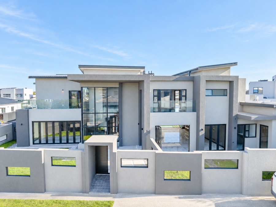6 Bedroom Property for Sale in Sagewood Western Cape